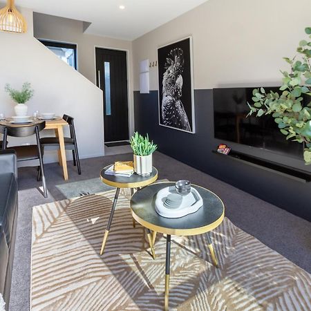 Luxury Without Limits In Cbd Christchurch Eksteriør bilde