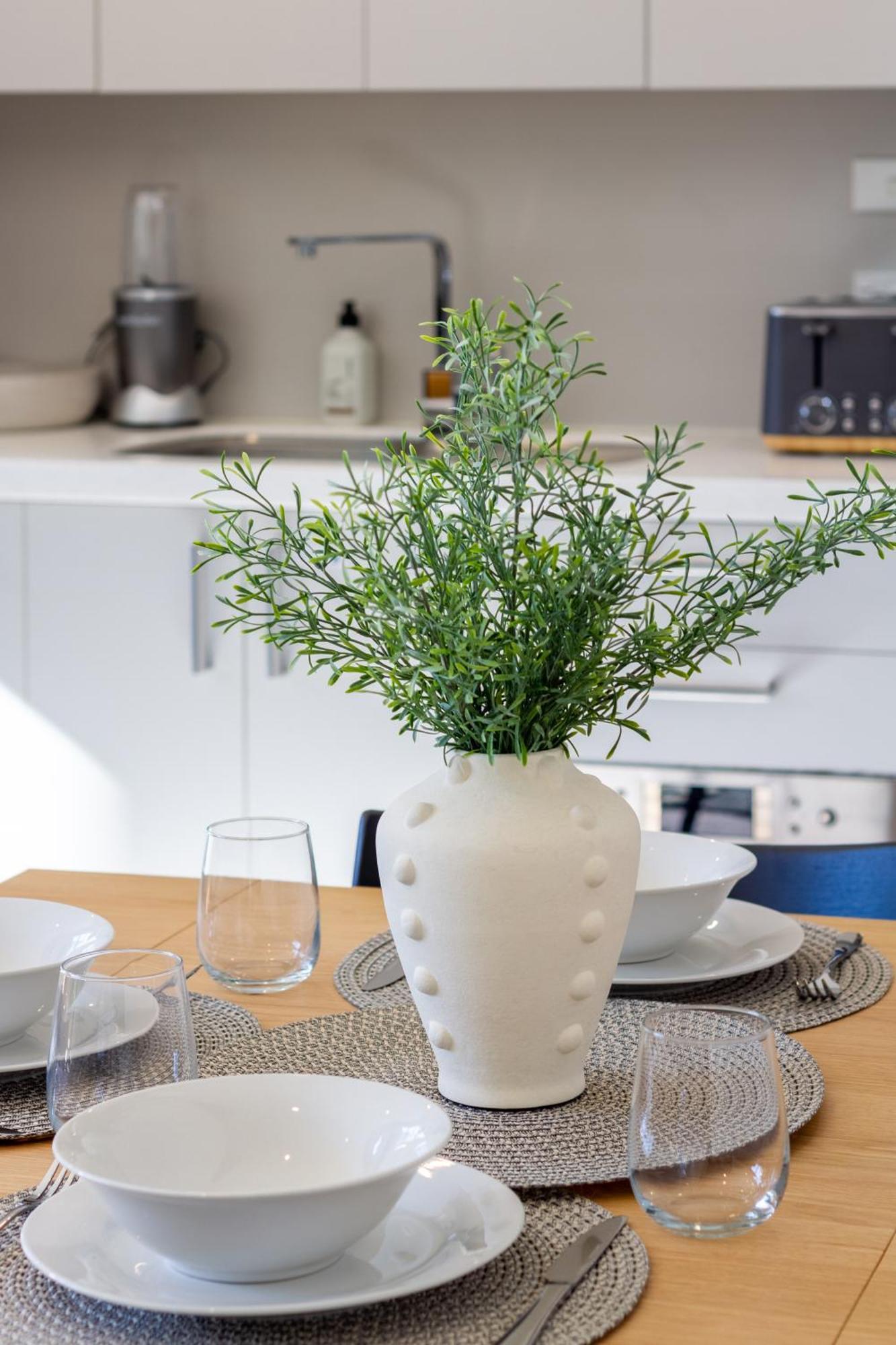 Luxury Without Limits In Cbd Christchurch Eksteriør bilde